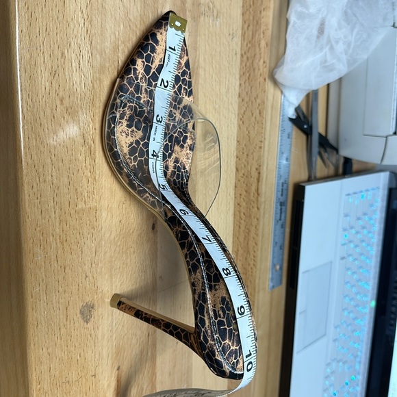 Olivia Jaymes Women's Transparent Leopard Pattern Stiletto Heeled Mule Sandals - Picture 13 of 14